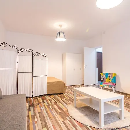Urban Retreat Near Metro & Mega Mall * Bukarest