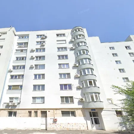 Stylish Near National Arena With High-speed Wifi Daire